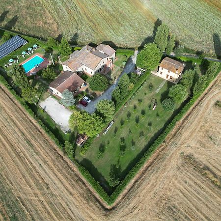Casa Vacanze Vecchio Granaio Magione Exterior foto