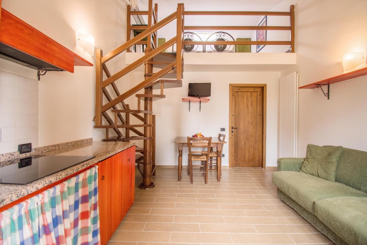 Casa Vacanze Vecchio Granaio Magione Exterior foto